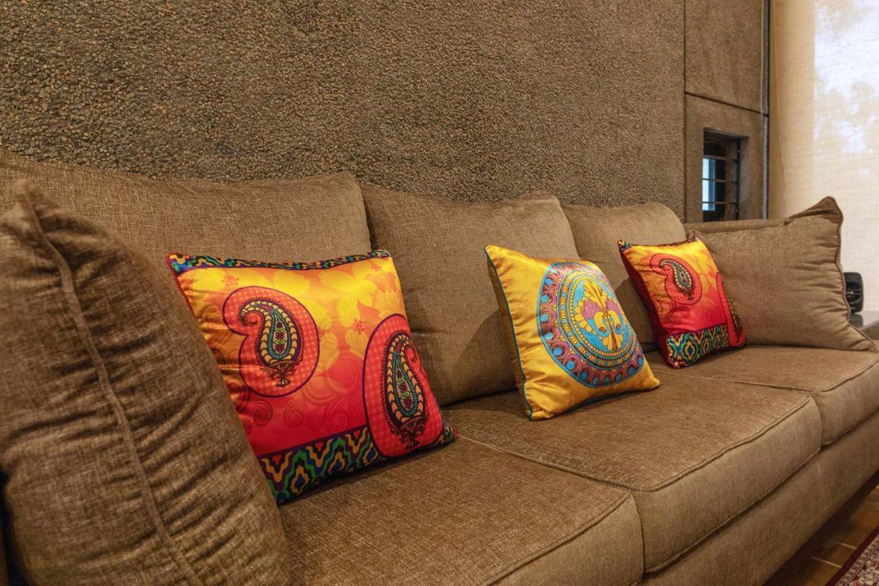 Villa Foresta By Stayvista With Modern Decor, Swimming Pool & Expansive Lawn For A Perfect Escape Lonavala Εξωτερικό φωτογραφία