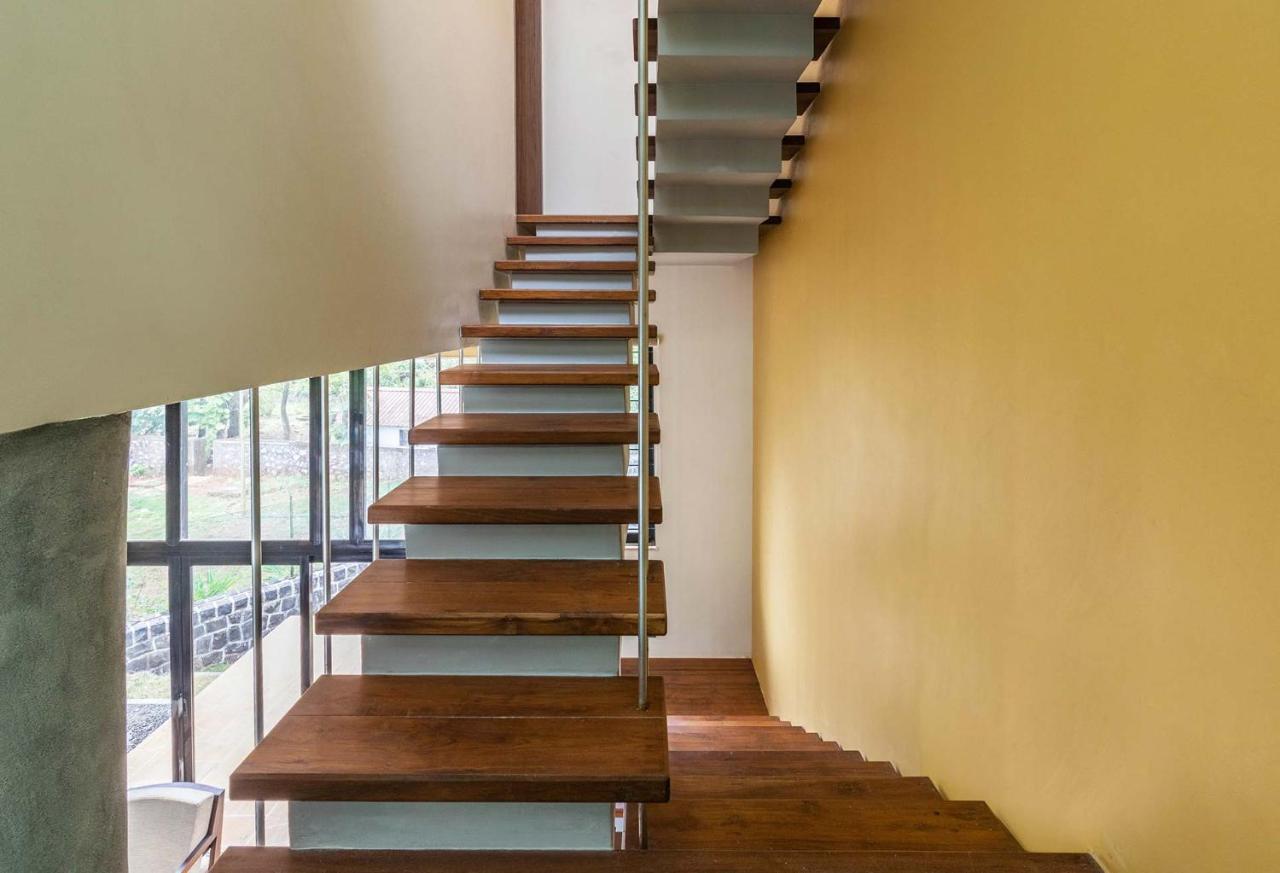 Villa Foresta By Stayvista With Modern Decor, Swimming Pool & Expansive Lawn For A Perfect Escape Lonavala Εξωτερικό φωτογραφία