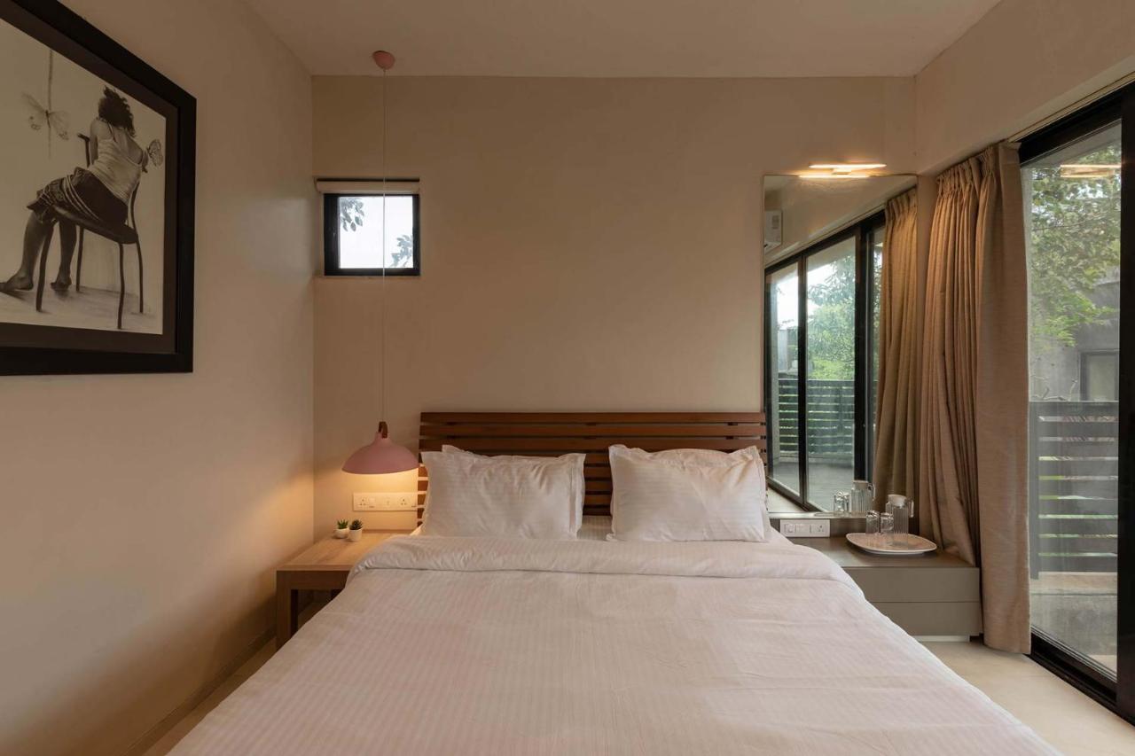 Villa Foresta By Stayvista With Modern Decor, Swimming Pool & Expansive Lawn For A Perfect Escape Lonavala Εξωτερικό φωτογραφία